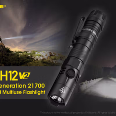 NITECORE Senter LED CREE XP-L2 V6 Rechargeable IP68 1200 Lumens - MH12 V2 - Black