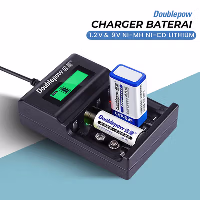 Doublepow Charger Baterai 4 Slot AA AAA 9V Ni-MH Ni-CD Li-Ion with LCD - DP-UK95 - Black