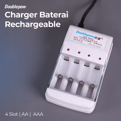 Doublepow Charger Baterai 4 Slot AA AAA Ni-MH Ni-CD with LED - DP-B02 - White