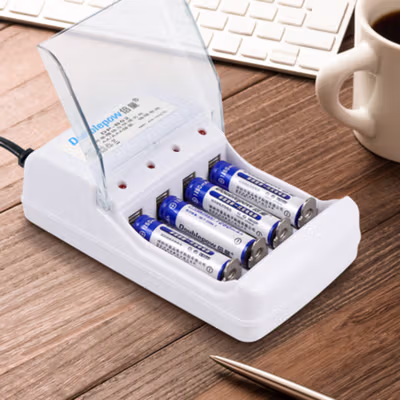 Doublepow Charger Baterai Rechargeable 4 Slot AA AAA with AAA 4 PCS - DP-B02 - White