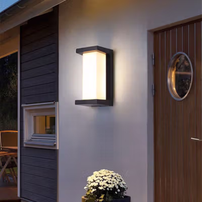GAVT Lampu Dinding Plastic Body Minimalist 20 W Warm White 3000K H1 - Black