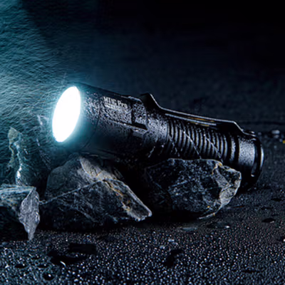 NITECORE Senter LED UHi 20 Tactical Rechargeable IP68 1000 Lumens - MT1C PRO - Black
