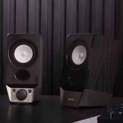 Edifier Speaker Bluetooth Desktop 2.0 Channel USB Sound Card AUX - R19BT - Black — gambar 1