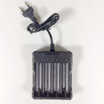 Hong Dong Charger Baterai 4 Slot 18650 Li-Ion LED Light 4.2V 1200mA - MS-404A - Black — gambar 2