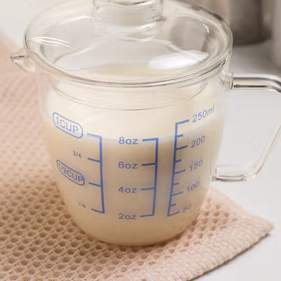 One Two Cups Gelas Ukur Kaca Latte Art Milk Jug Measuring Cup Glass 250ml - ZM0081 - Transparent — gambar 2