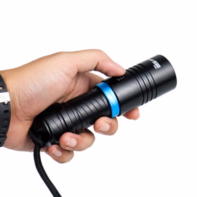 TaffLED Senter Selam Diving L2 Waterproof 30M IPX8 3800 Lumens - TR298 - Black — gambar 4