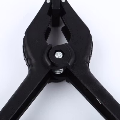 TaffSTUDIO Klip Jepit Backdrop Studio Fotografi dan Papan Woodworking 4 Inch - PJ-11-6 - Black — gambar 4