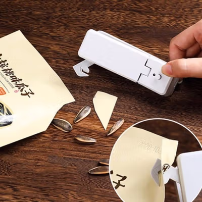 TaffHOME Alat Perekat Plastik Portable Heat Sealer USB Rechargeable - LK-702 - White — gambar 4