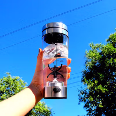 LASKSTIRMUG Botol Minum Protein Shaker Electric Bottle BPA Free 480ml - 1505 - Transparent — gambar 4