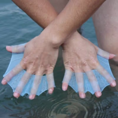 Alat Bantu Renang Tangan Katak Swimming Finger Fin Silicone Size M - HW700 - Green — gambar 4
