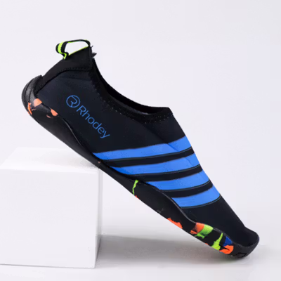 Rhodey STOUREG Sepatu Pantai Olahraga Air Water Sports Barefoot Shoes 43 - 6688 - Black Blue — gambar 4
