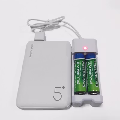 PUJIMAX Charger Baterai 2 Slot AA AAA Ni-MH Ni-CD USB Plug LED Light - 2Y-A-10 - White — gambar 4
