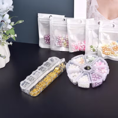 Kotak Perhiasan Aksesoris Round Plastic Jewelry Box 8 Slot - BT-8 - Transparent — gambar 4