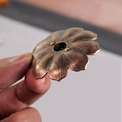 TaffHOME Tempat Dupa Incense Stick Holder Desain Lotus - YN002 - Bronze — gambar 4