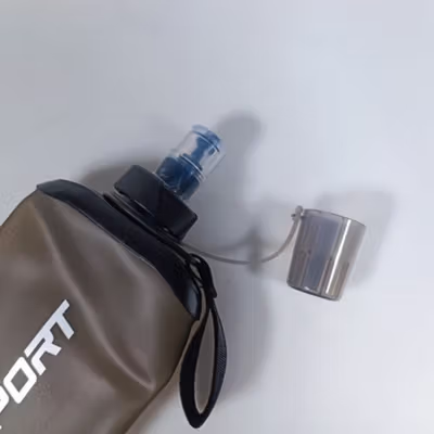 TaffSPORT Botol Minum Lipat Soft Flask Foldable Bottle Water TPU 500ml - TFG-50 - Dark Gray — gambar 4