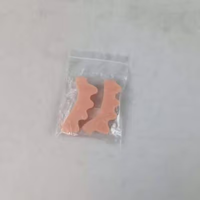 NIDETX Pemisah Jari Kaki Silikon Toe Separator Corrector 2 PCS - ND02 - Beige — gambar 5