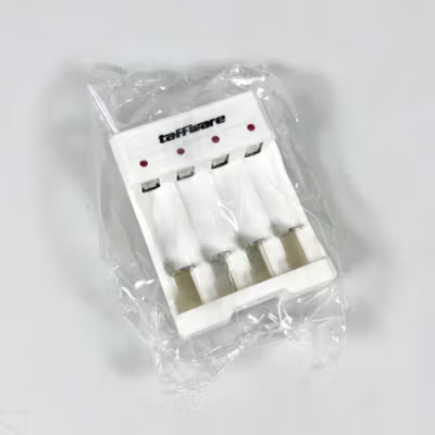 Taffware Charger Baterai 4 Slot AA AAA Ni-MH Ni-CD USB Plug - B-04 - White — gambar 5